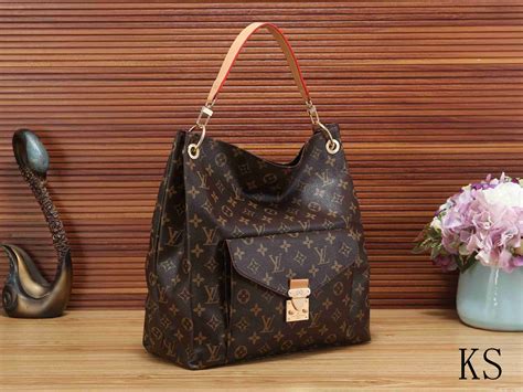 louis vuitton handbags cheapest price.